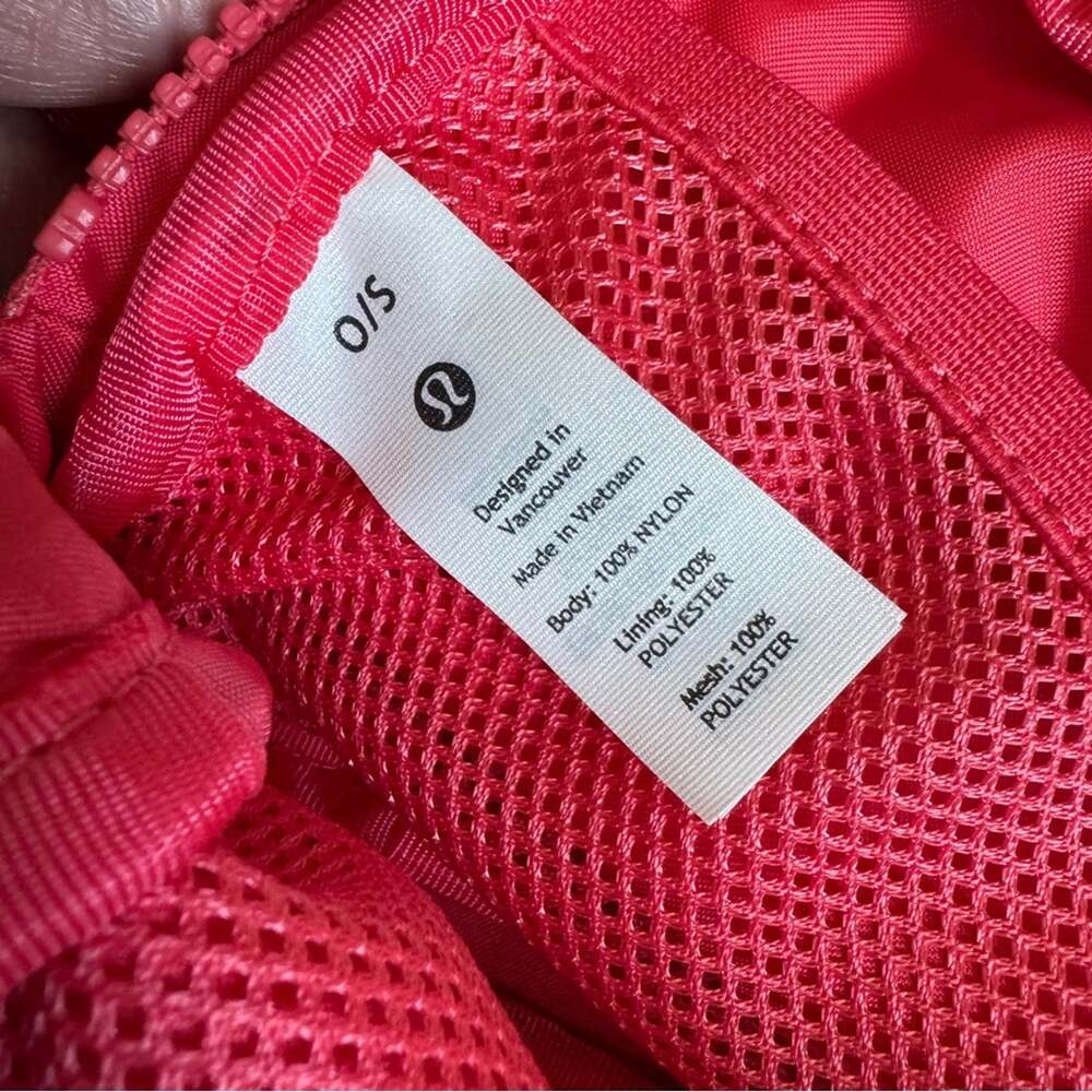 Lululemon Everywhere Belt Bag 1L Pale Raspberry - Picture 6 of 15